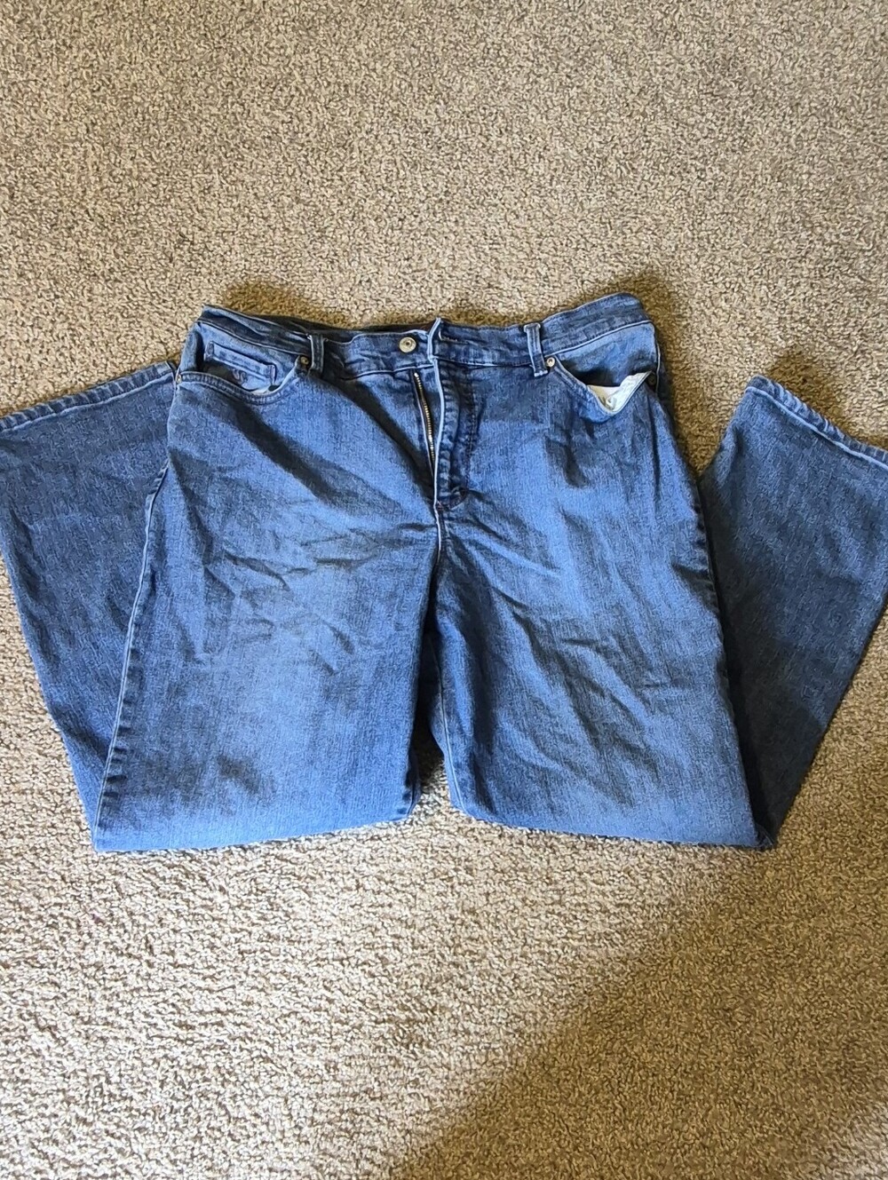 Women's Straight Jeans